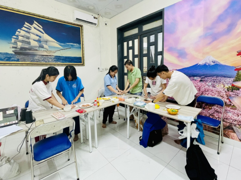 TRẢI NGHIỆM VĂN HÓA