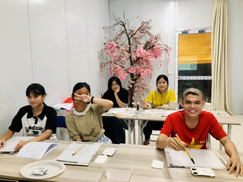 TRẢI NGHIỆM THƯ PHÁP 