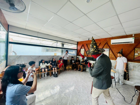 Đại tiệc Halloween