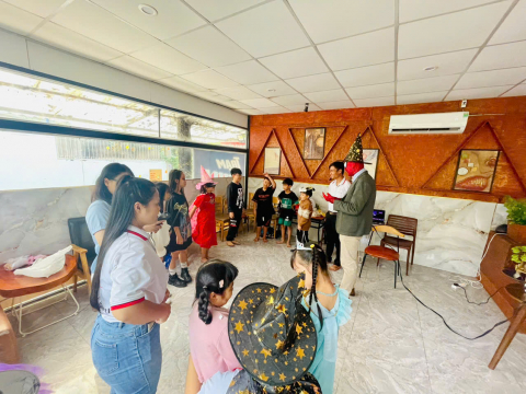 Đại tiệc Halloween